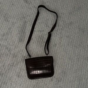 Elegant Brown Faux Crocodile-Embossed Shoulder/ Crossbody Bag